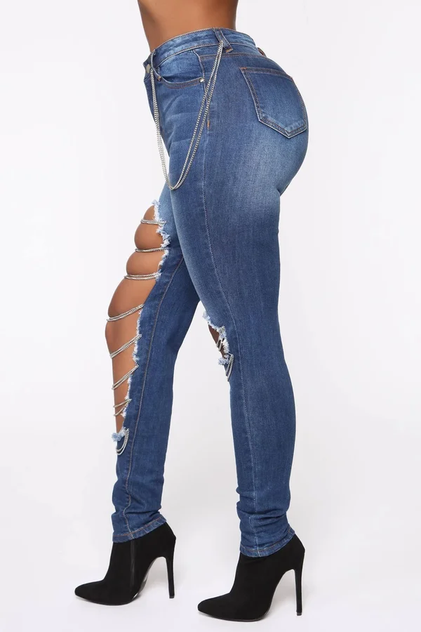 Womens Chain The Channel Skinny Jeans in Dark Wash Size 0 by Fashion Nova