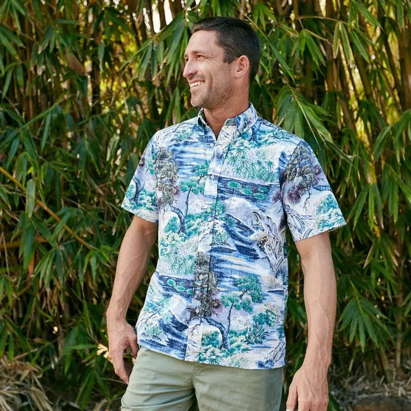 Reyn Spooner Men's Hawaiian Aloha Shirt - Scenic Print - Button Front