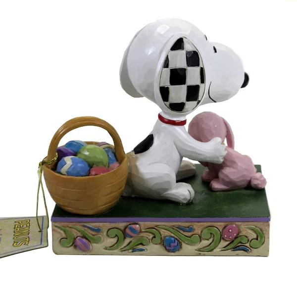 Easter Surprises - Snoopy with Basket