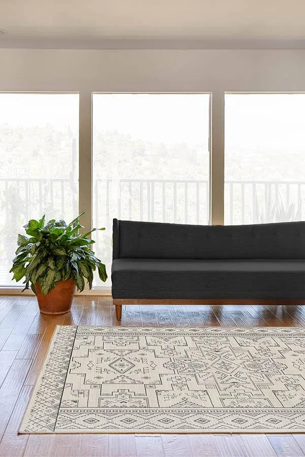 5&x7&, Machine Washable Area Rug, Kid & Pet Friendly, Indoor Rug, Leelu Black & White Rug, Ruggable