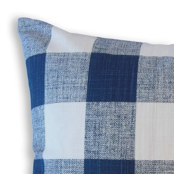 The Pillow Collection Jaspen Plaid Decorative Throw Pillow