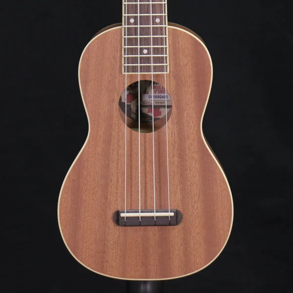 Fender U&Uku Soprano Ukulele - Mahogany Top Satin Body Finish