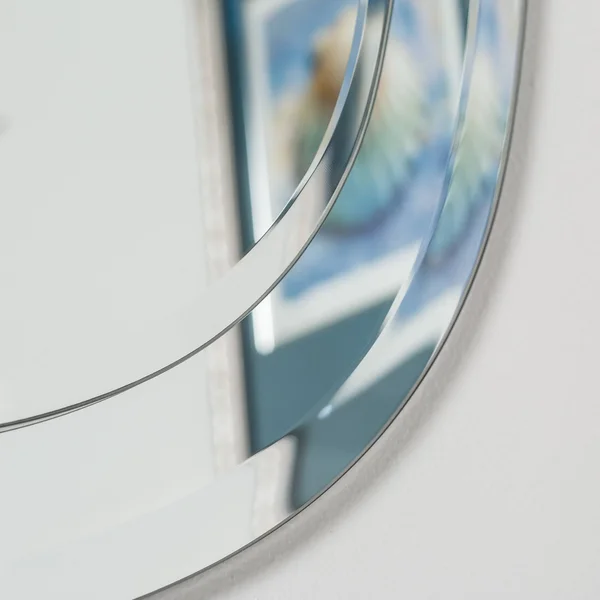 Decor Wonderland Droplet Modern Bathroom Mirror - Silver