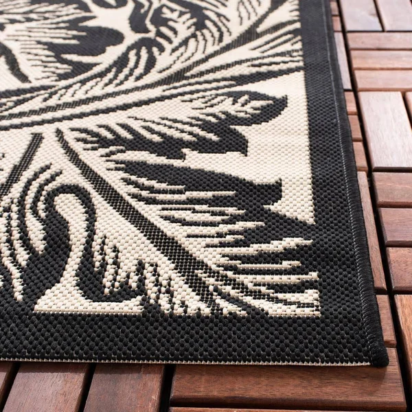 Safavieh Courtyard CY2996-3901 5&3x22 x 7&7x22 Sand, Black Area Rug