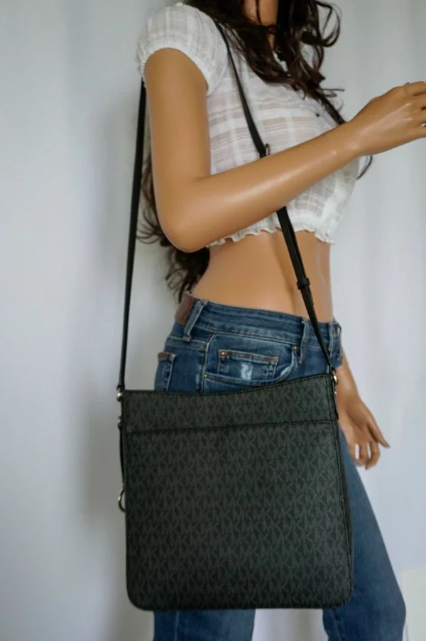 Michael Kors Jet Set Large Messenger Bag Crossbody - Black