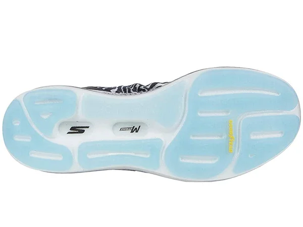 Skechers Women's GOrun Razor 3 Cloak Hyper Running Shoes - Black/Blue, 8.5