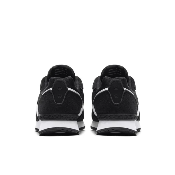 Nike Venture Runner Women's Shoe (Black)