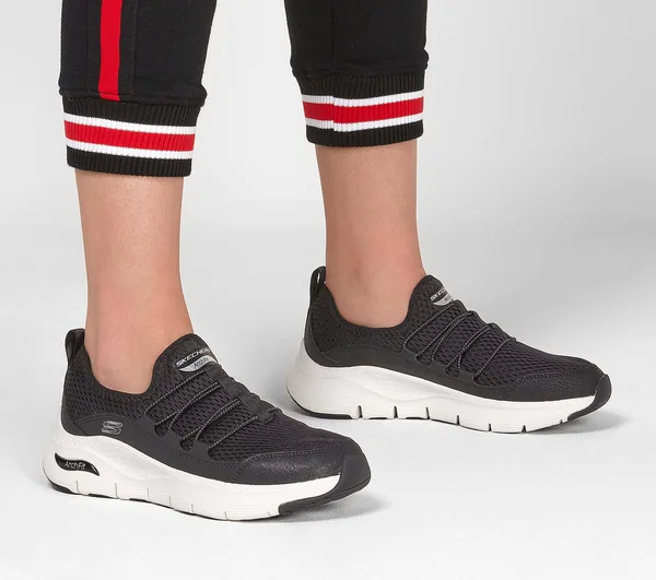 Skechers Women's Arch Fit Lucky Thoughts Sneaker, Black/White