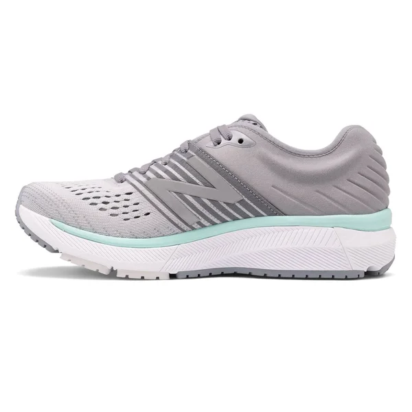 New Balance Women's 860