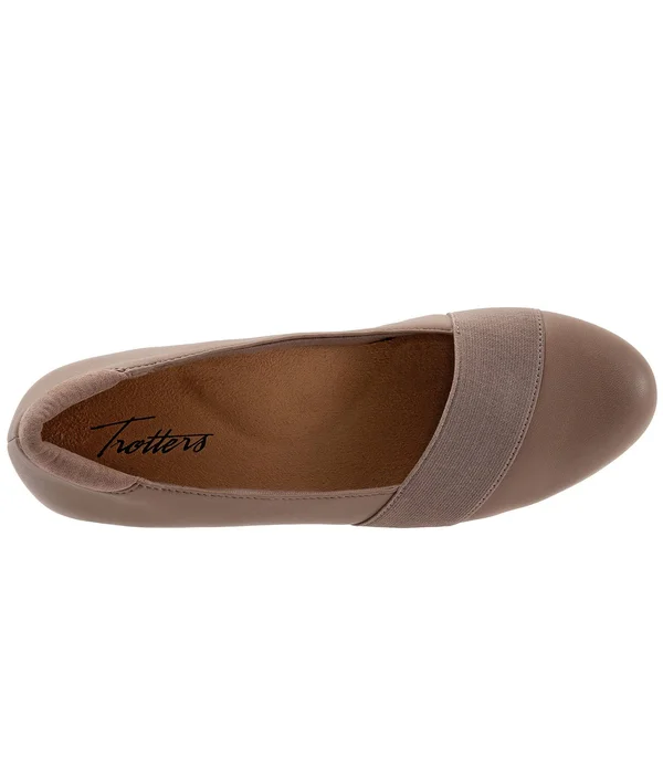 Trotters Women's Melinda Slip-On, Size: 11, Taupe Synthetic