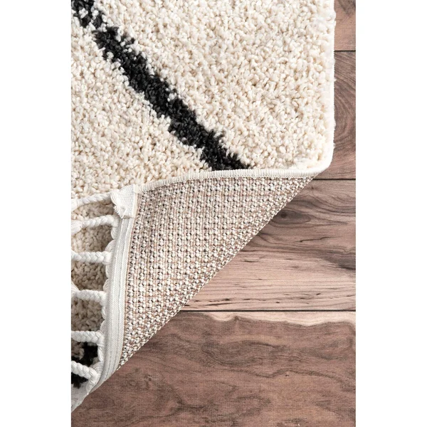 nuLOOM Michelle Diamond Trellis Shag Area Rug - 10& x 14&, Off-White