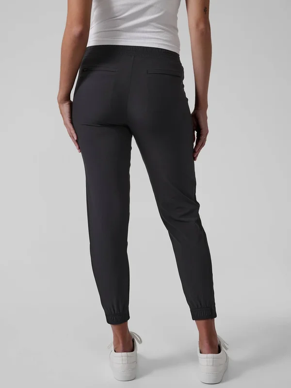 Athleta Women's Brooklyn Jogger Black Tall Size 12