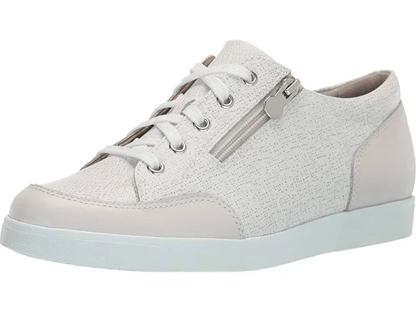 Women's Munro Gabbie Sneaker - Size 5 M - White