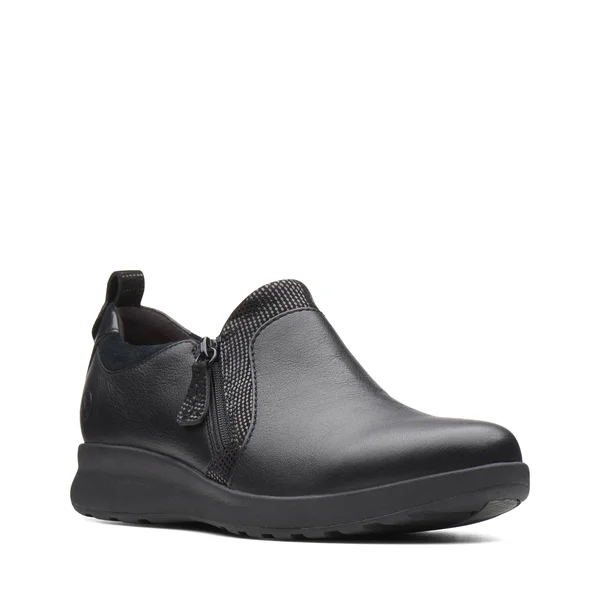 Clarks Women's Un Adorn Zip Slip-On - Size: 5.5, Black