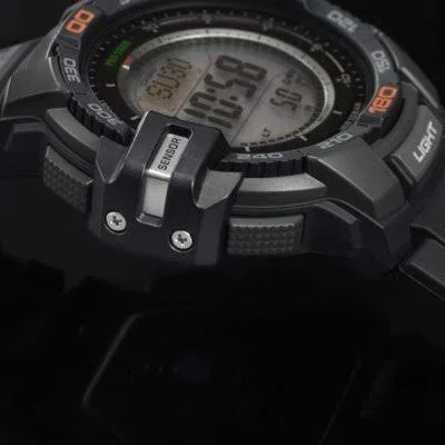 Casio PRG-270-1ER Watch - Longs Peak