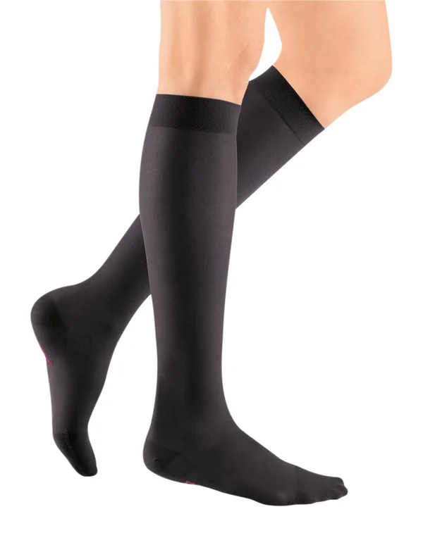 Mediven Sheer & Soft - 30-40 mmHg, Calf High, Closed Toe Ebony, III-Petite