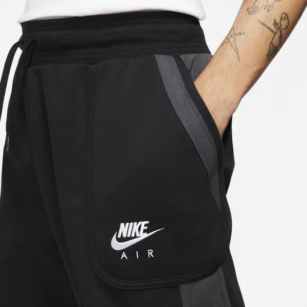 Nike Men's NSW Air Fleece Joggers in Black - Size S, DC4317-011