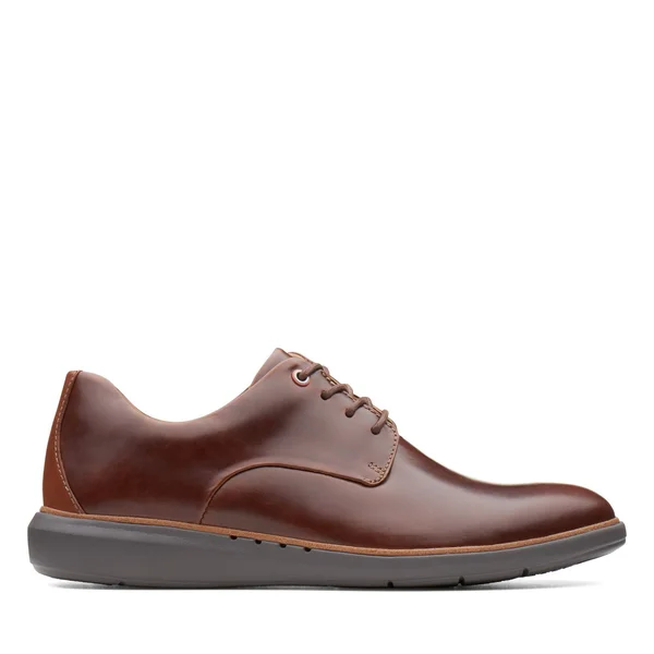 Clarks Men's Un Voyage Plain - Mahogany Leather Size: 7.5 M