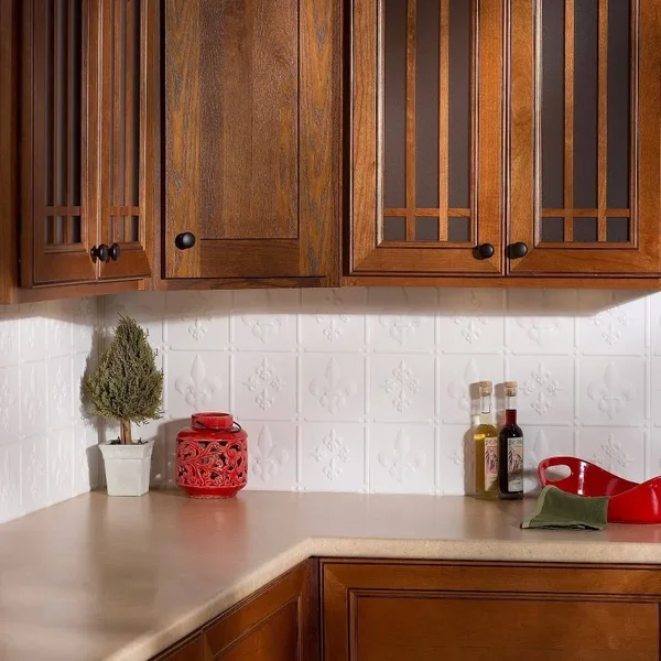 Fasade Fleur De Lis in Matte White Backsplash 15 Square Foot Kit