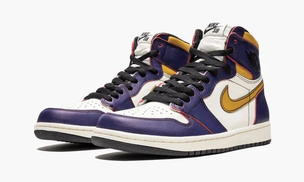 Air Jordan 1 Retro High OG - 13