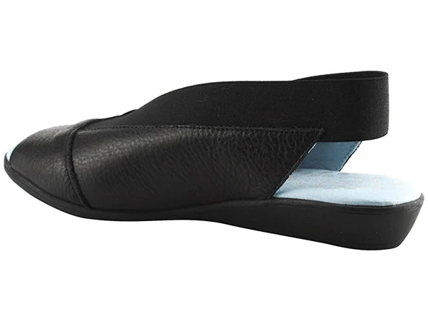 Cloud Caliber Black Leather Flat (Women)