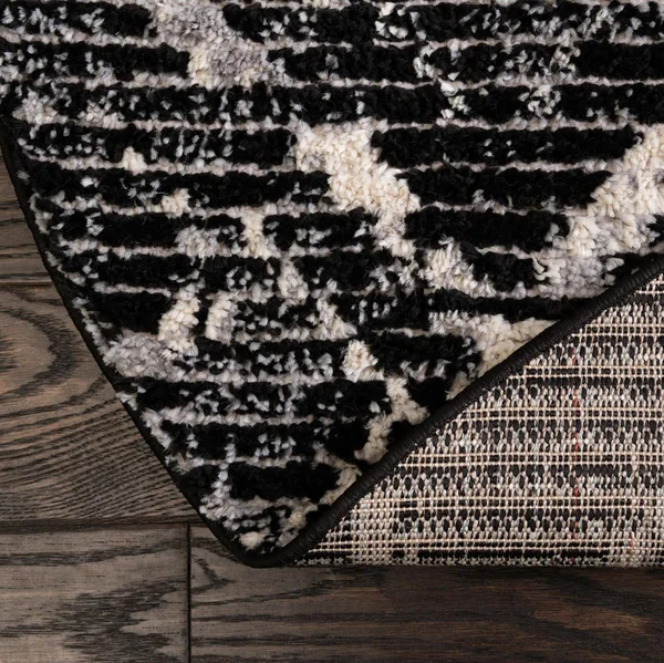 Rugs.com Tucson Collection Rug 3 ft Round Black Low Rug Perfect for Kitchens, Dining Rooms, Size: 3& x 3&