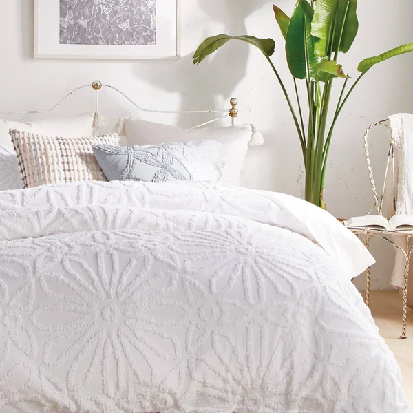 Peri Chenille Medallion Comforter Set, King - White