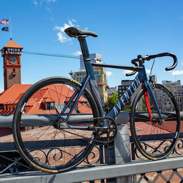 Aventon Mataro Fixed Gear Bike