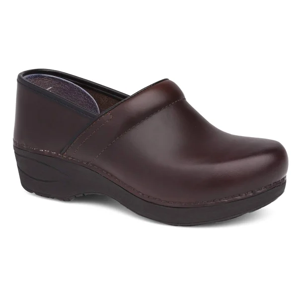 Dansko Women's XP 2.0 Clog Brown Pull Up 39