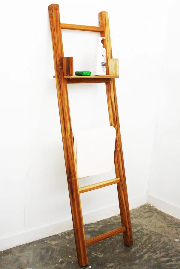 Haussmann Teak Teak Towel Ladder 18 x 64 in H Adj Shelf Teak Oil