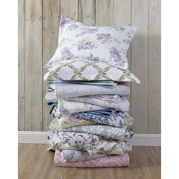 Laura Ashley Coral Coast Quilt Set King