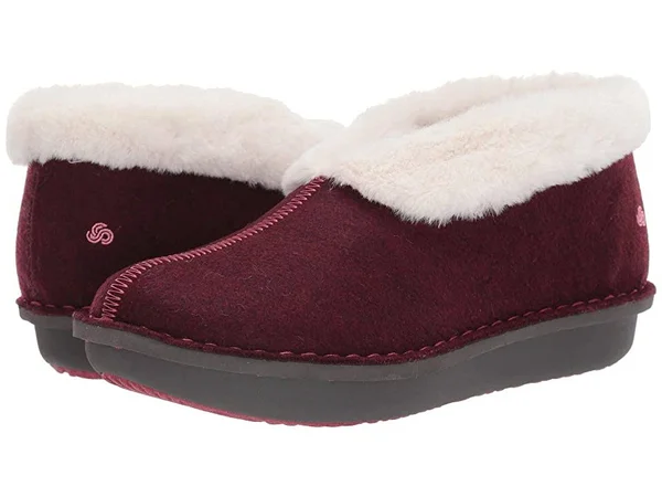 Clarks Women's Step Flow Low Fur Lined Slipper - Size: 7, Maroon Felt