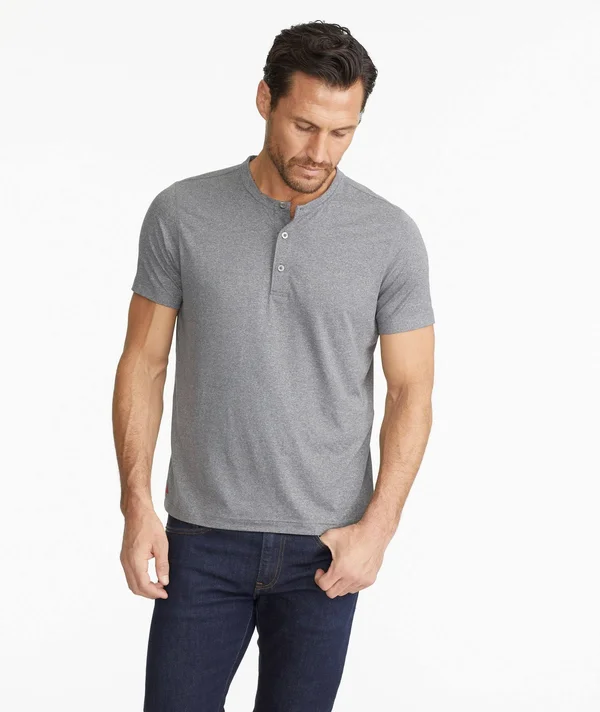 UNTUCKit Short-Sleeve Performance Henley Men's Grey Shirt