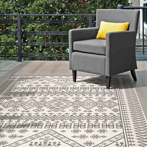 nuLOOM Kandace Outdoor Ivory 10 ft. x 13 ft. Area Rug