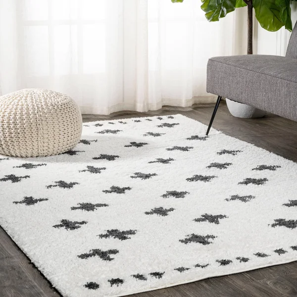 Jonathan Y Cristo White/Black 2 ft. x 10 ft. Berber Geometric Shag Runner Rug