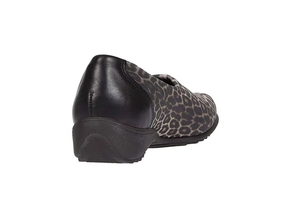 Munro Traveler Leopard - 10.5, M
