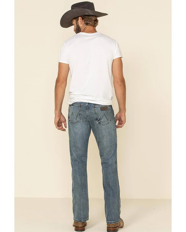 Wrangler Men's Retro Slim Fit Bootcut Jeans