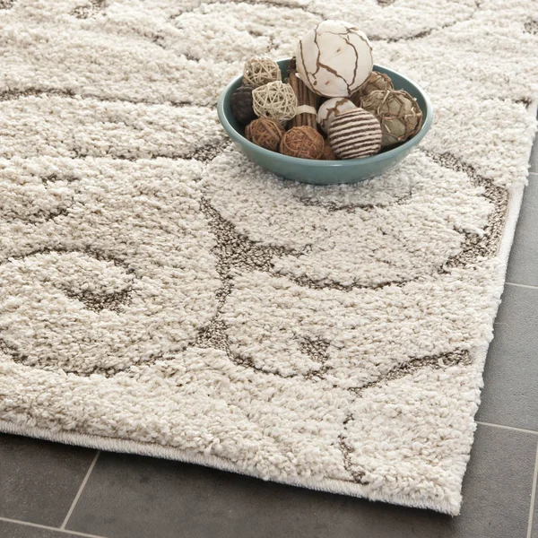 Safavieh SG455-1113-9SQ Florida Shag Cream & Beige 9& x 9& Square Rug
