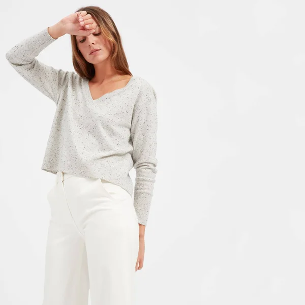 Women's Cashmere Crop V-Neck Sweater by Everlane in Frost Donegal - Size M