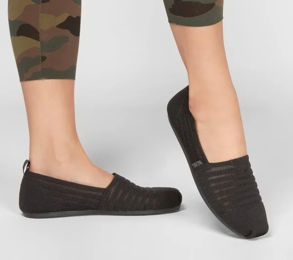 Skechers Women's Bobs Plush - Golden Hour Flats - Black/Black, 8.5