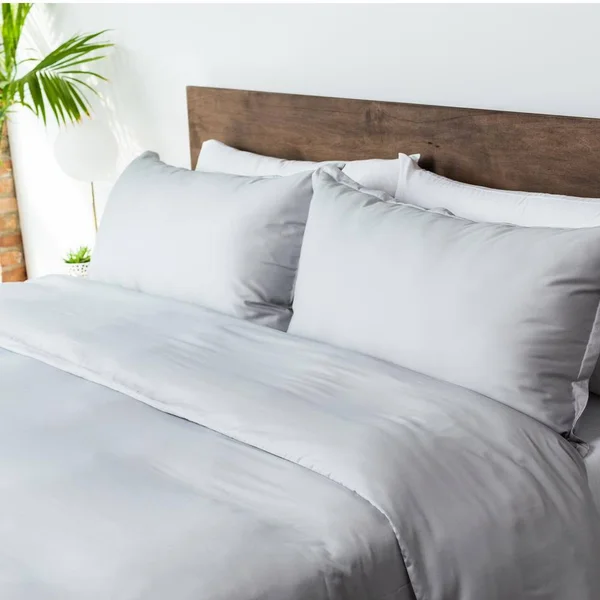 Molecule Cool Duvet COVER, King, Powder Blue