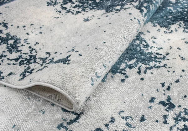 Louis Isabelle Blue Rug 8&8x22 x 12&3x22