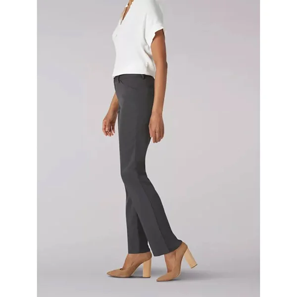Lee Women's Wrinkle Free Relaxed Fit Straight Leg Pant