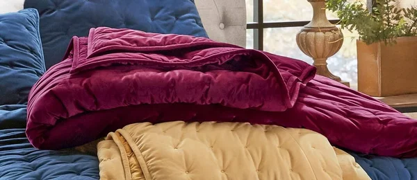 Velvet Oversized Quilt, Polyester, Wine, Full/Queen (90x22 W x 96x22 L)