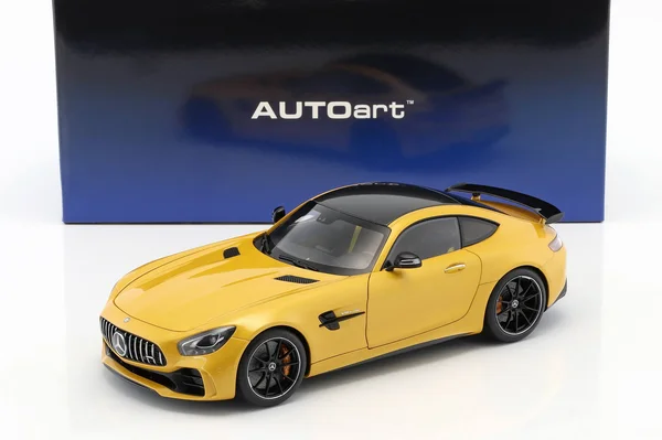 Mercedes AMG GT R AMG Solarbeam Yellow Metallic with Carbon Top 1/18 Model Car by AUTOart 76332