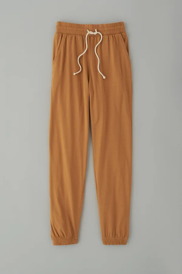 Kotn Women's Jersey Tapered Lounge Jogger in Camel Brown, Size Small