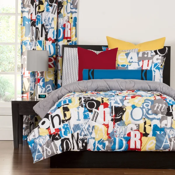 Crayola Dream on Reversible Full/Queen Comforter Set