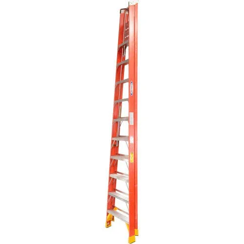 Werner P6210 10 Ft. Fiberglass Platform Ladder