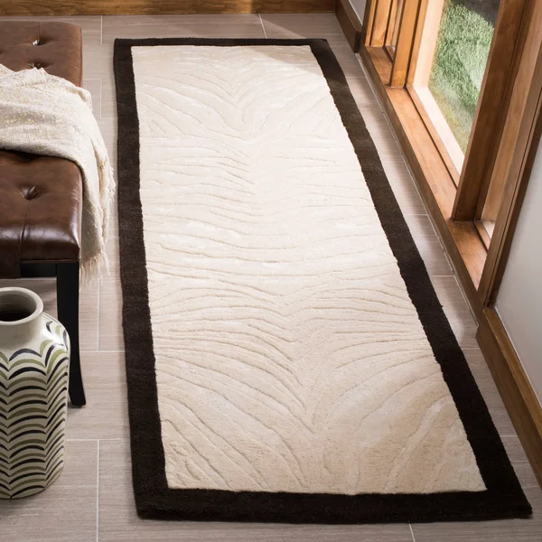 Safavieh Soho Rug SOH443A Ivory - Espresso, 2& 6x22 x 8&