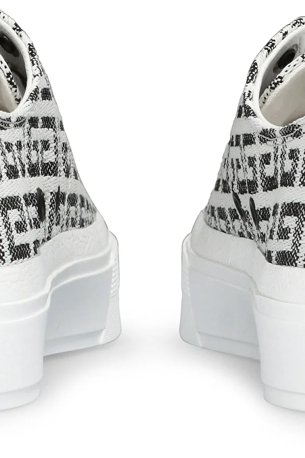 Givenchy City Low Sneakers in Black